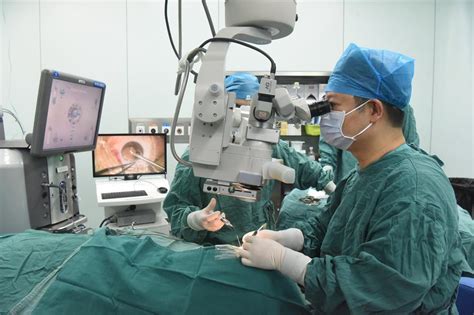 全市首例！常德一医完成全球首款提供33厘米近视力的连续视程人工晶状体植入_腾讯新闻