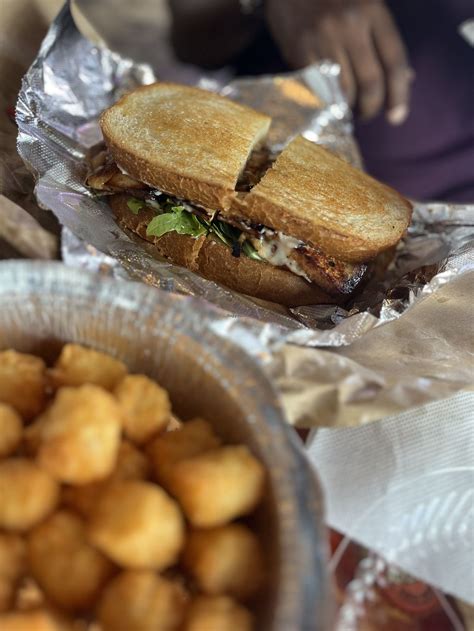 Local Market Rock Hill 的图像结果