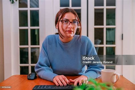 Computer Screen Perspective 的图像结果