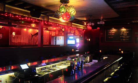 Tin Can Bar | Tiki Bar | Happy Hour | Burgers | Philadelphia