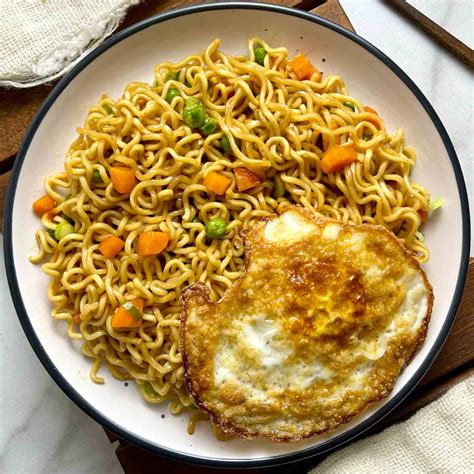 How To Cook Indomie Salted Egg