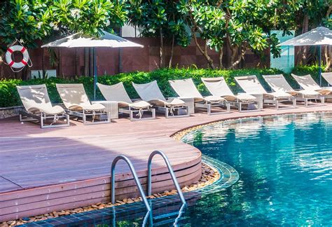 Pool Design Trends 2026: Shapes, Features and Finishes | Desjoyaux Pools