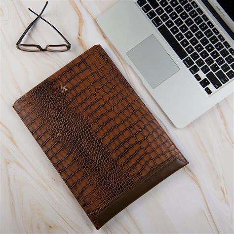 Shop Leather Laptop Sleeves Covers Online In India – Leather Talks