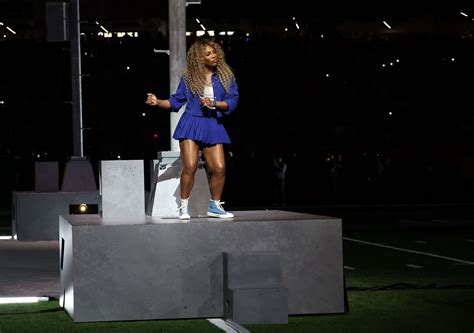 Why Serena Williams' crip walk at Super Bowl Halftime Show is ...