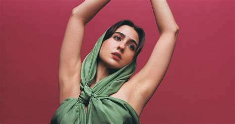 Sara Ali Khan 4K Ultra HD Wallpaper - Download Now by Vikas Gotra