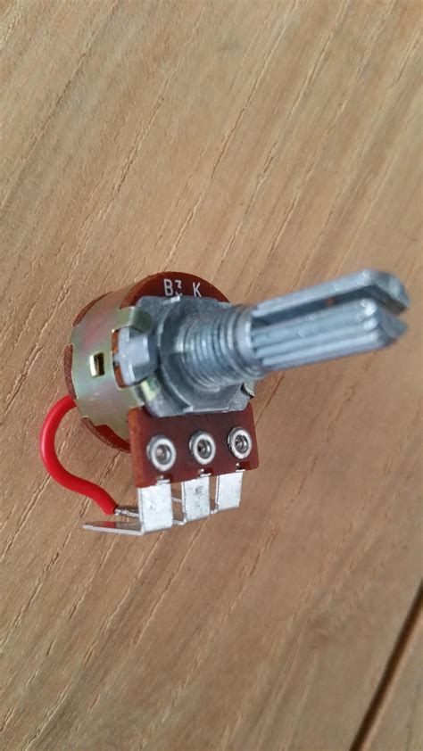 Vraagjes defecte potmeter/dimmer - Modding, mechanica en elektronica - GoT