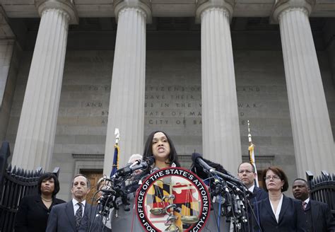 Freddie Gray Trial: Grand Jury Indicts All 6 Officers Charged In ...