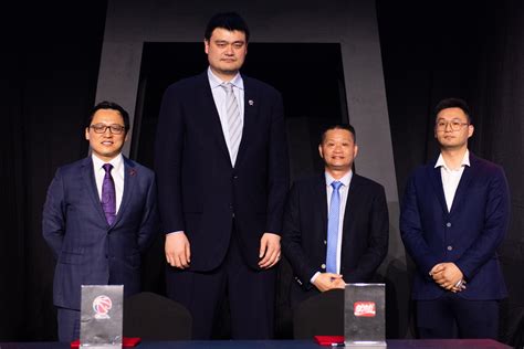 Yao Ming Height: How Tall is The Chinese Professional Basketball Player?