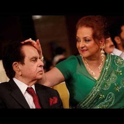 9 pics showing how Saira Banu stood by Dilip Kumar throughout his ...