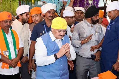 Hon'ble BJP National President Shri J.P. Nadda offered prayers at ...