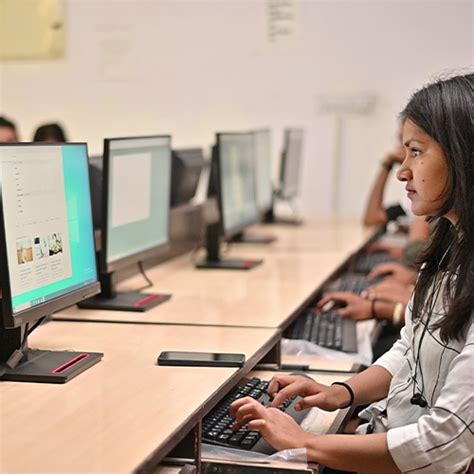 B Tech Colleges 的图像结果