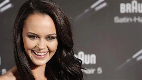 Shaila Dúrcal se vuelca con su segunda madre