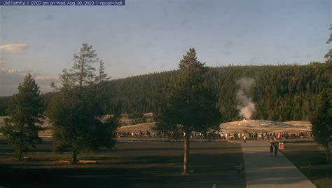 Old Faithful Webcam | Yellowstone Live Streams | Jackson Hole