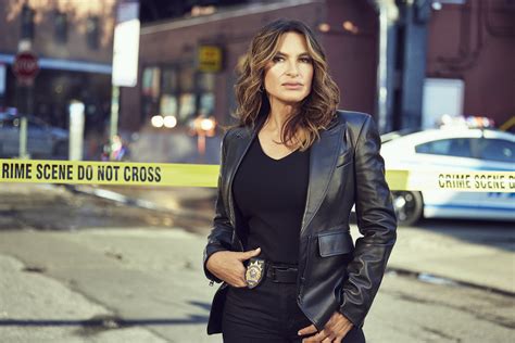 Mariska Hargitay Law And Order Season 2