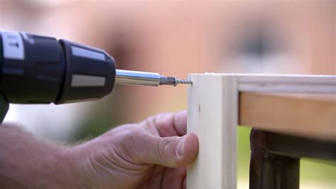 Konzentration gefragt: Beim DIY-Murmel-Labyrinth | Bosch DIY