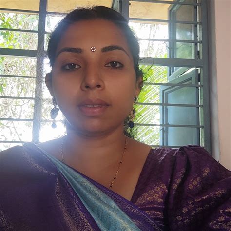 Dr. Spoorthi Prakash - Gynaecologist and Obstetrician in Mandya | Book ...