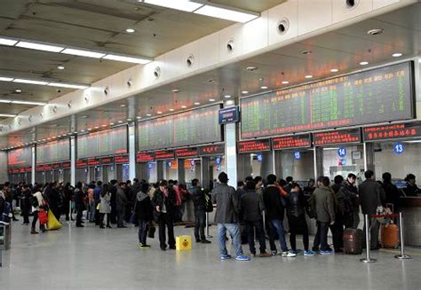 郑州火车站售票厅几点开门?