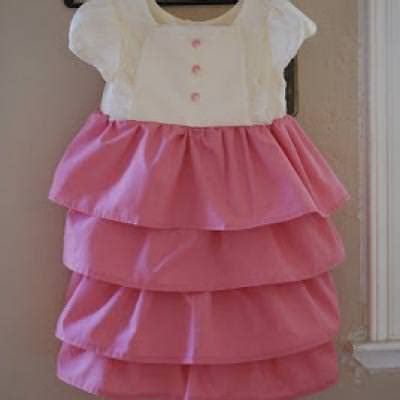 Rezultat imagine pentru Ruffle Dress Tutorial