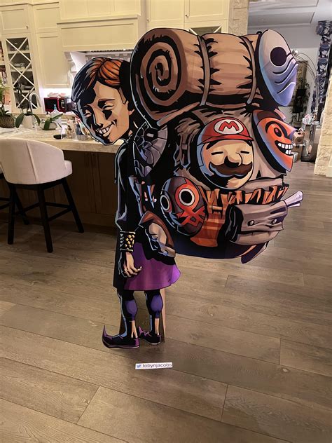 [MM] [OC] I made a 20ft tall cutout of Ben, and the happy masksalesman ...