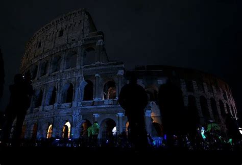 Here's What The World Looked Like When The Lights Went Out For The ...