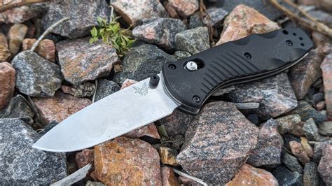 Benchmade Mini Barrage 585 Review | Tested & Rated