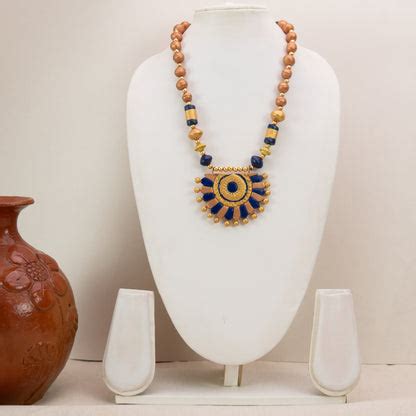 Half Moon Terracotta Necklace – Prashast