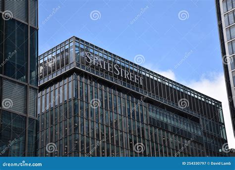 State Street Bank Logo Canary Wharf London Editorial Photography ...