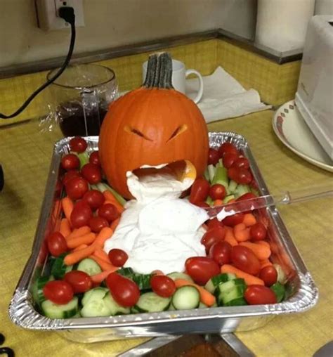 Plat Halloween, Easy Halloween Party Food, Halloween Party Appetizers ...