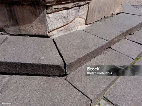 Primitive Technology Building Stone Steps 的图像结果