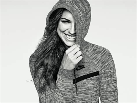 Alex Morgan Style 的图像结果