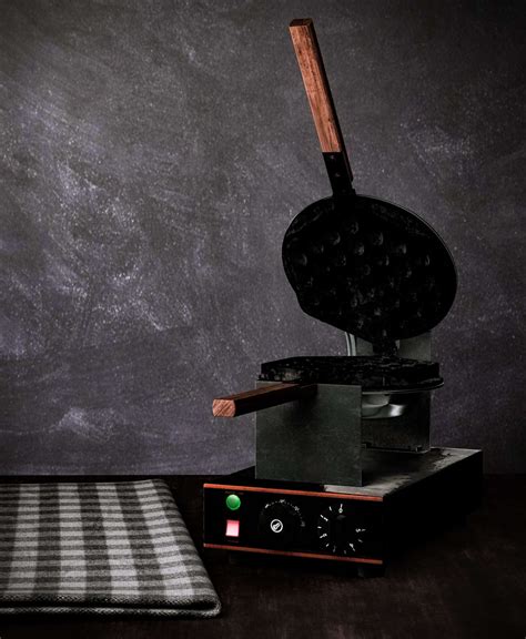 ArtStation - Bubble Waffle Iron