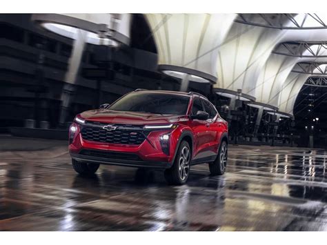 2026 Chevrolet Trax: 40 Exterior Photos | U.S. News