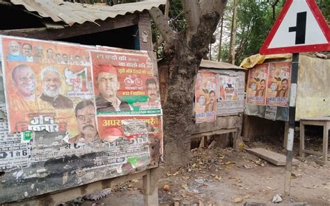 hoarding-posters are openly flouting the code of conduct होर्डिंग ...