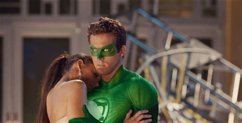 Download Ryan Reynolds Movie Green Lantern HD Wallpaper