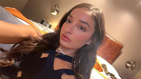 Adult film star Emily Willis’ family gives somber health update as she ...