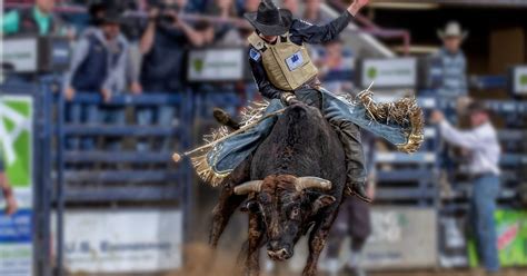 Pro Rodeo Semi-Finals #2, National Western Stock Show, Denver, 24 ...