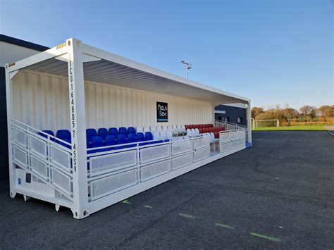 Un container tribunes pour le stade - Mairie de Brec'h (56) - Site officiel