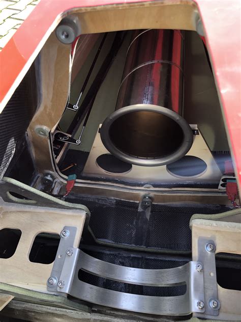 FUTURA V3 2,6 m ARF, painted X-petrol combo with retract | Futura 2,6m ...