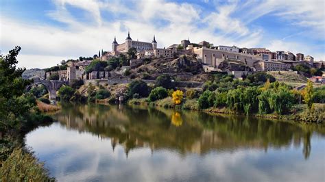 Download wallpaper 3840x2160 towers, buildings, shore, river ...