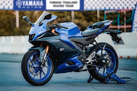 Yamaha YZF-R15 2023 ra mắt tại Việt Nam, giá đắt hơn Honda CBR150R