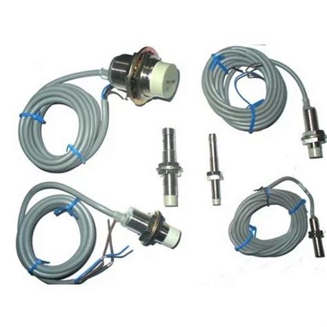 Industrial Sensors - Inductive And Capacitive Proximity Sensors ...