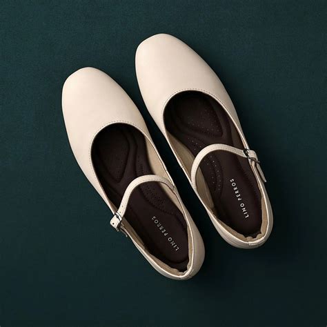 Buy Hepburn Essence Beige Flats | Lino Perros