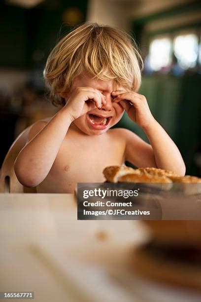 Lean Over Table Crying 的图像结果