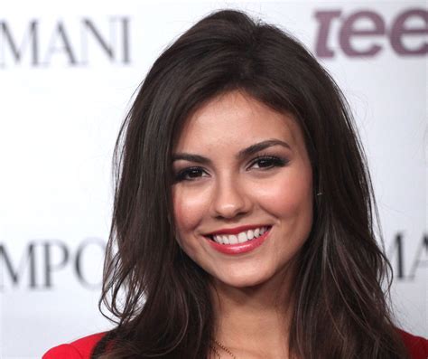 Victoria Justice Fue Hackeada Nickelodeon Star Victoria Justice To