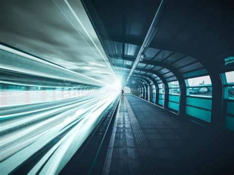 Qué es la velocidad de la luz y cómo se calcula