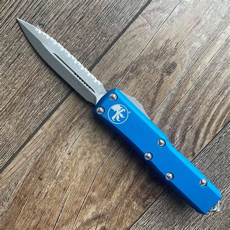 Microtech UTX-85 D/E Blue Apocalyptic Full Serrated 232-12APBL ...