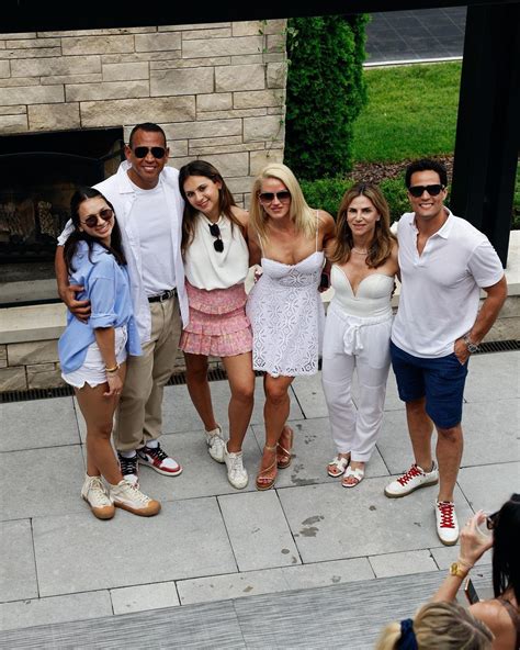 Cynthia Rodriguez Nuovo Fidanzato Por Fin! Carlos Rivera Y Cynthia