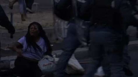 Police clash with refugee squatters in Rome - World News