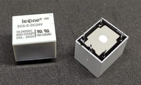 INVENTO 8pcs 24V DC Relay 5 Pin 24V 7A Current Sugar Cube PCB Mount ...