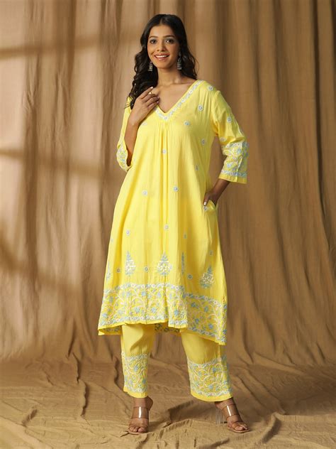 Romancing with Chikankari – Semal Handicrafts